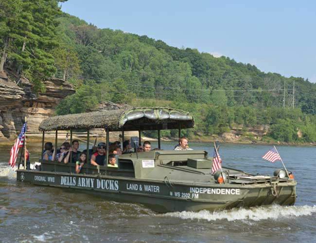 Wisconsin Dells Boat and Duck Tours - Dells Army Ducks