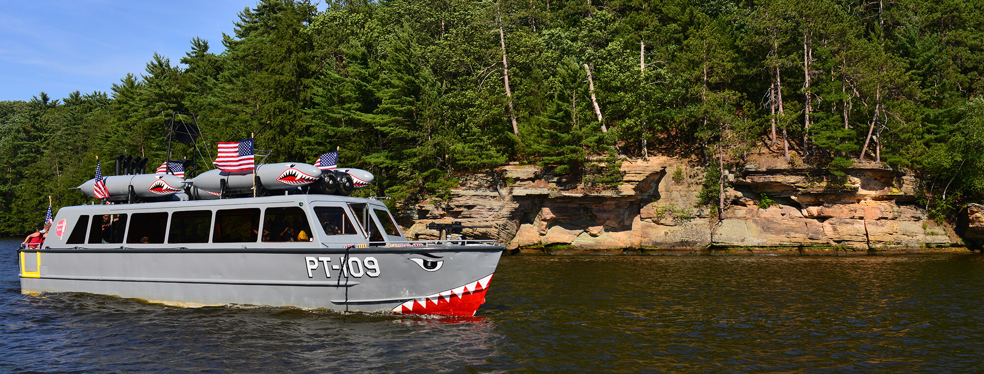 upper deck boat tour wisconsin dells